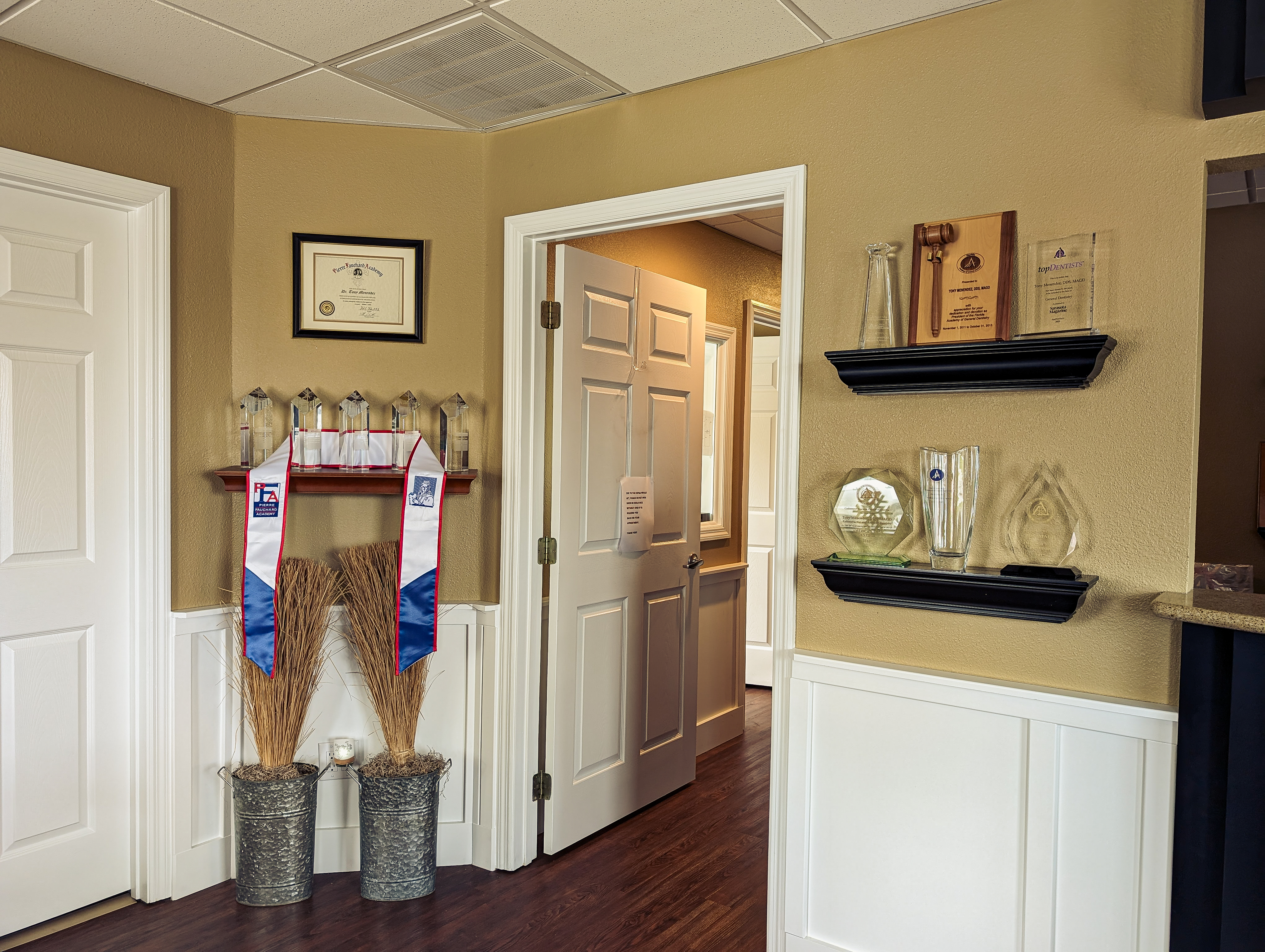 image of dental clinic office